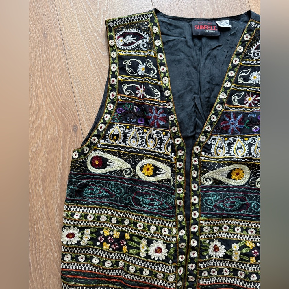 Sunbelt Sportswear embroidered vest - Picture 3 of 5